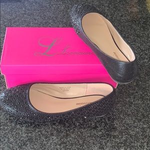Glittery w/ rhinestones black flats